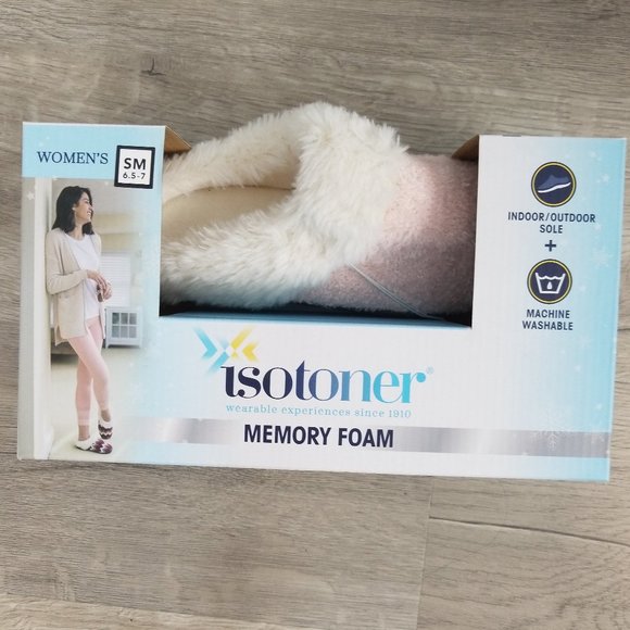 Isotoner Pink & Cream Memory Foam Slippers 6.5-7